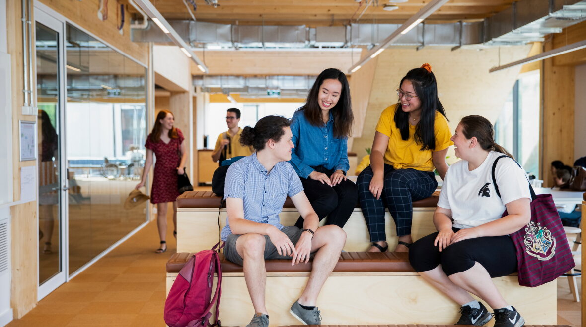 Students in Marie Raey